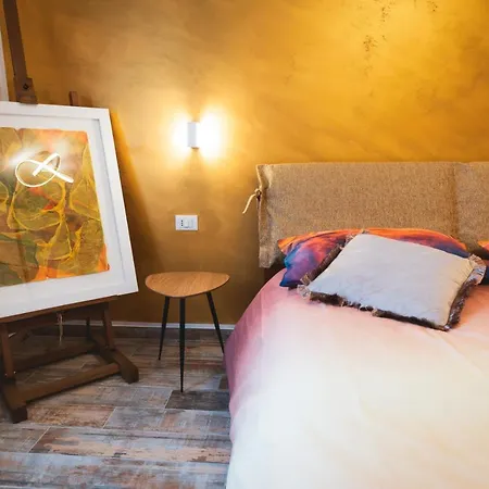 San Giusto Elegante Bilocale Con Balcone E Vista * ترييستي